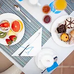 Grupotel Macarella & Apart Otel