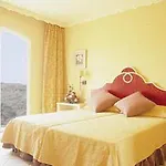 Hotel apartamentowy Grupotel Macarella & Son Xoriguer