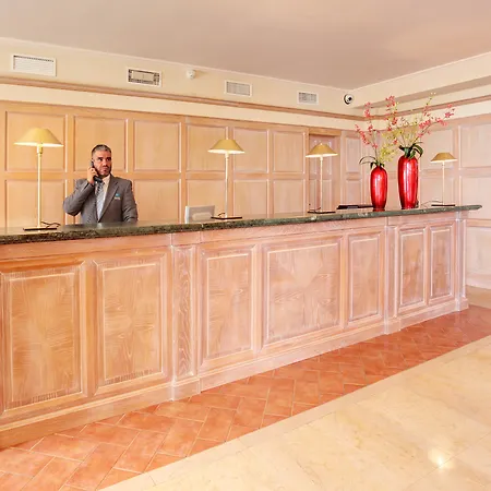 Grupotel Macarella &