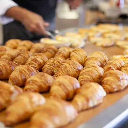 Grupotel Macarella & 4*