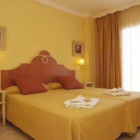 Grupotel Macarella &