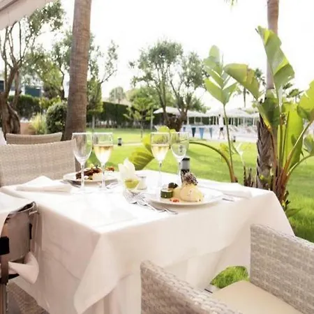 Grupotel Macarella & 4*