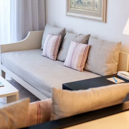 아파트호텔 Grupotel Macarella & 손 호리구에르