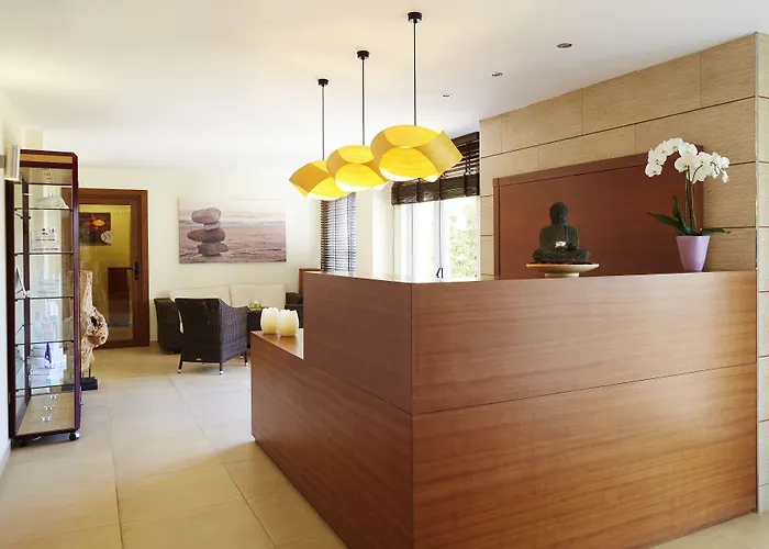 Grupotel Macarella & מלון דירות סון קסוריגואה