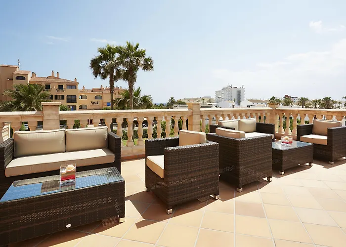 Grupotel Macarella & מלון דירות