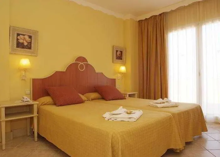 Grupotel Macarella &