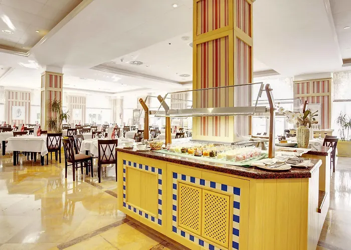 מלון דירות Grupotel Macarella &