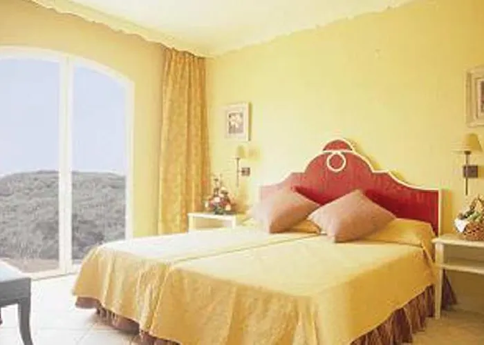 מלון דירות Grupotel Macarella & סון קסוריגואה