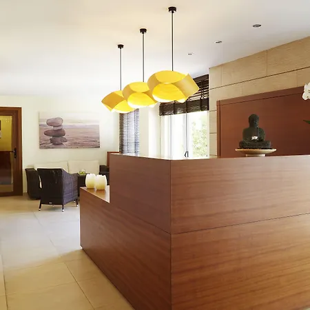 Grupotel Macarella & Hotel apartamentowy Son Xoriguer