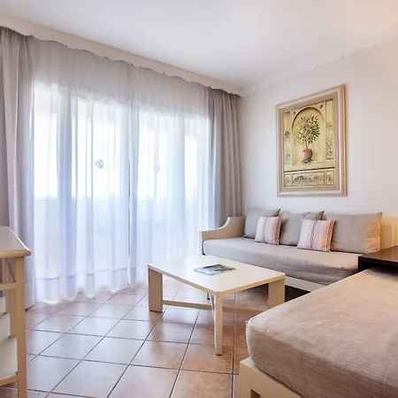 Hotel apartamentowy Grupotel Macarella & Son Xoriguer