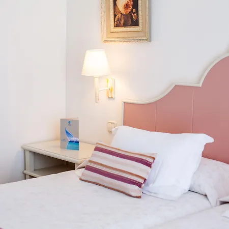 Hotel apartamentowy Grupotel Macarella &