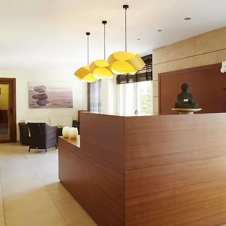 Grupotel Macarella & Hotel apartamentowy 4*