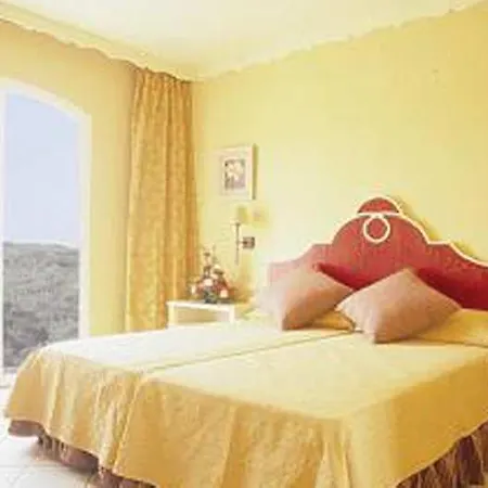 Hotel apartamentowy Grupotel Macarella & Son Xoriguer