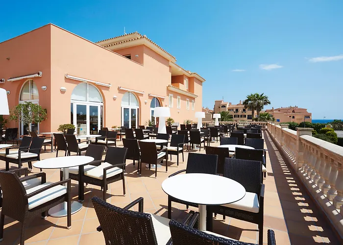 Grupotel Macarella & מלון דירות סון קסוריגואה