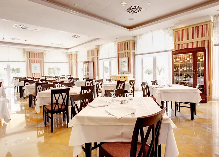 Grupotel Macarella & סון קסוריגואה