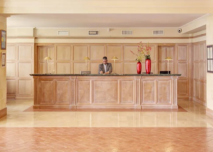 Grupotel Macarella & מלון דירות סון קסוריגואה