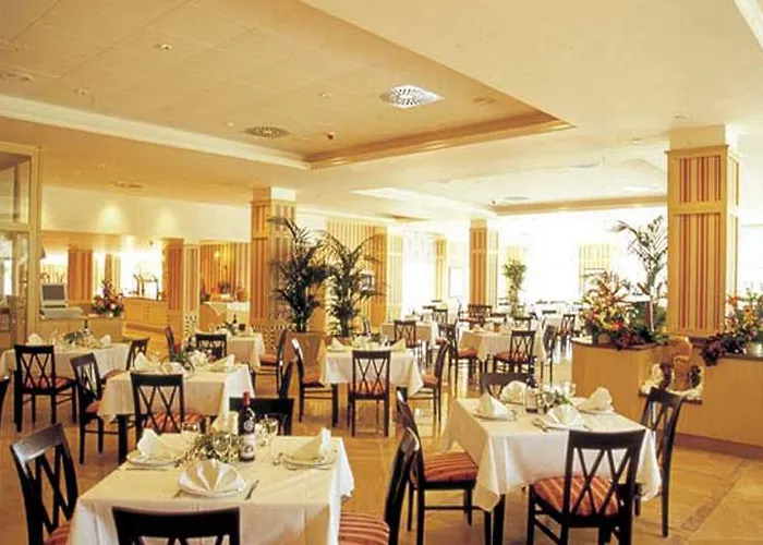 מלון דירות Grupotel Macarella & 4*