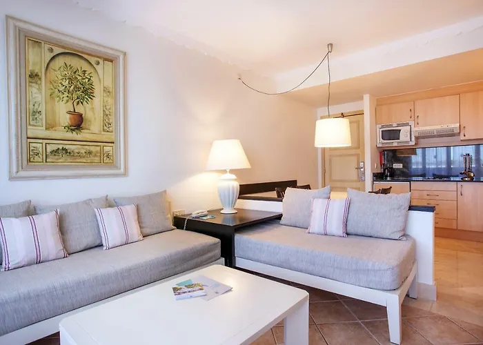 Grupotel Macarella & סון קסוריגואה