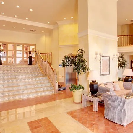 Grupotel Macarella & Ξενοδοχείο με διαμερίσματα