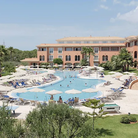 Grupotel Macarella & Ξενοδοχείο με διαμερίσματα