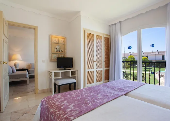 Grupotel Macarella & Ξενοδοχείο με διαμερίσματα 4*