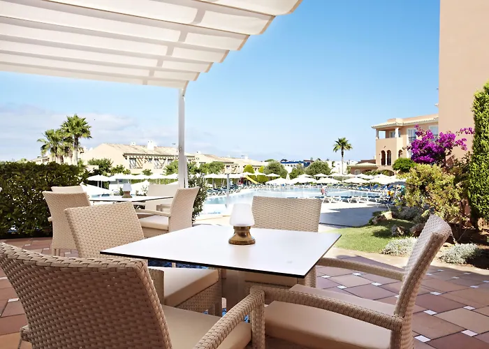 Ξενοδοχείο με διαμερίσματα Grupotel Macarella &